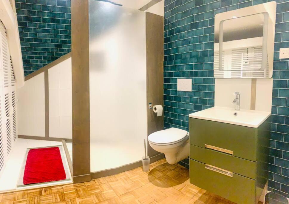 לה מאנש Grand Appartement Charme Ancien Et Confort מראה חיצוני תמונה