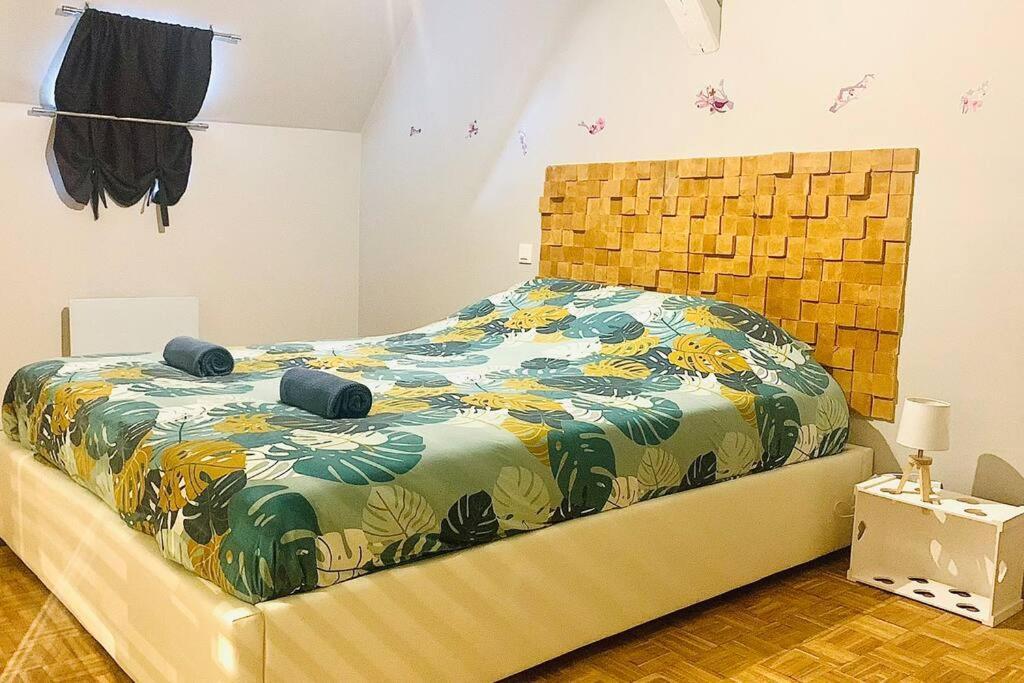 לה מאנש Grand Appartement Charme Ancien Et Confort מראה חיצוני תמונה
