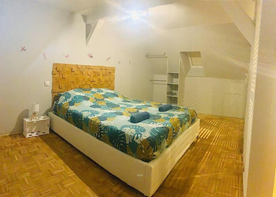 לה מאנש Grand Appartement Charme Ancien Et Confort מראה חיצוני תמונה